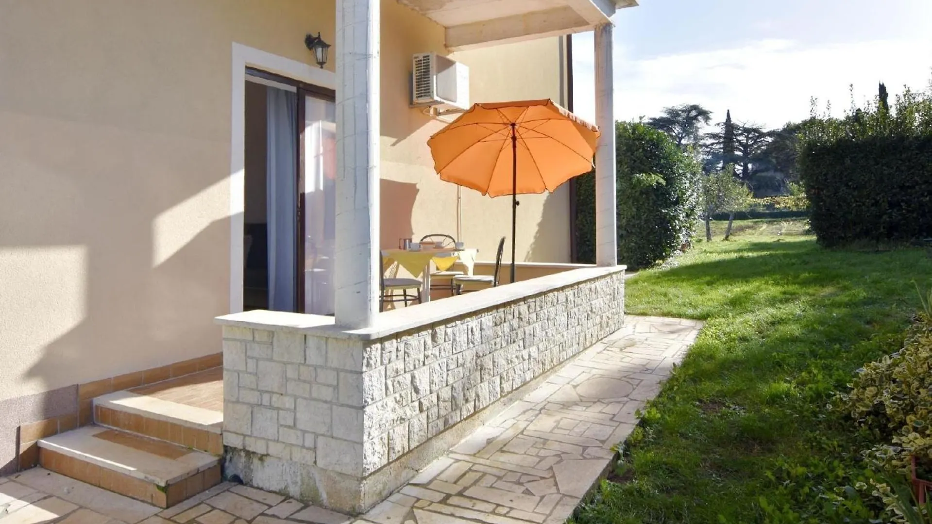 Silva Erdgeschosswohnung Mit Garten Basanija Croatia